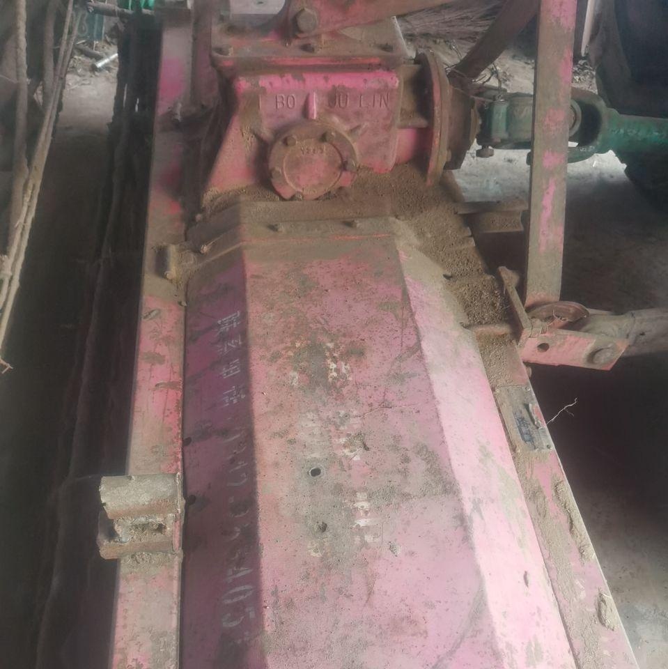石家庄地区处理15年东方红拖拉机